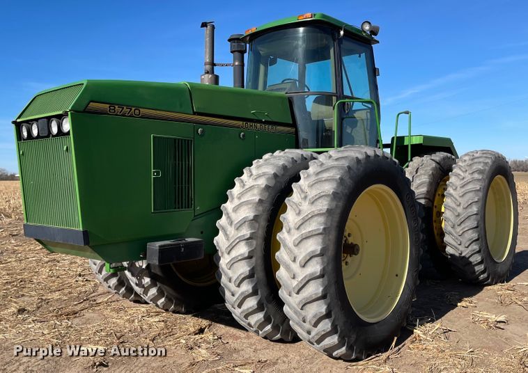 image for item IJ9620 1996 John Deere 8770  4WD tractor