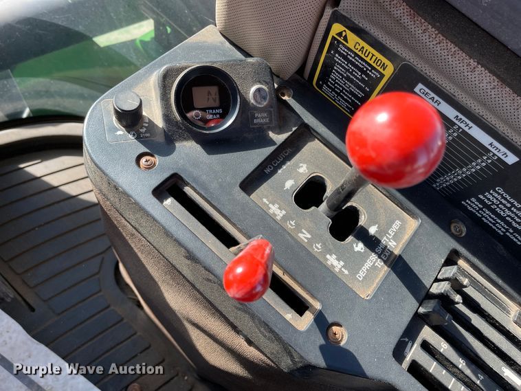 image for item IJ9620 1996 John Deere 8770  4WD tractor