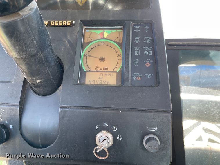 image for item IJ9620 1996 John Deere 8770  4WD tractor