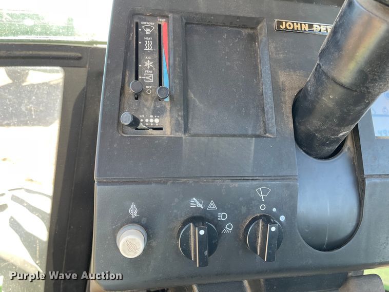 image for item IJ9620 1996 John Deere 8770  4WD tractor