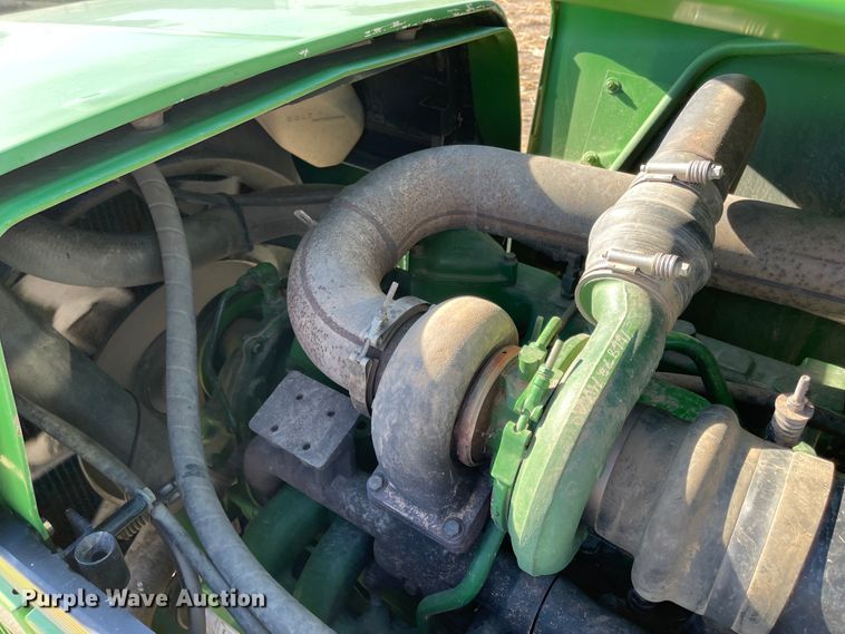 image for item IJ9620 1996 John Deere 8770  4WD tractor