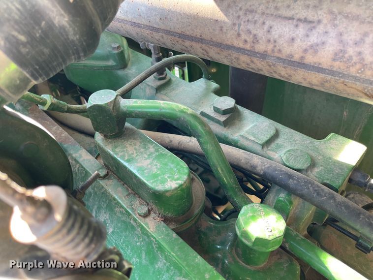 image for item IJ9620 1996 John Deere 8770  4WD tractor