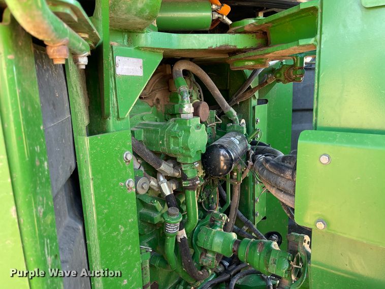 image for item IJ9620 1996 John Deere 8770  4WD tractor