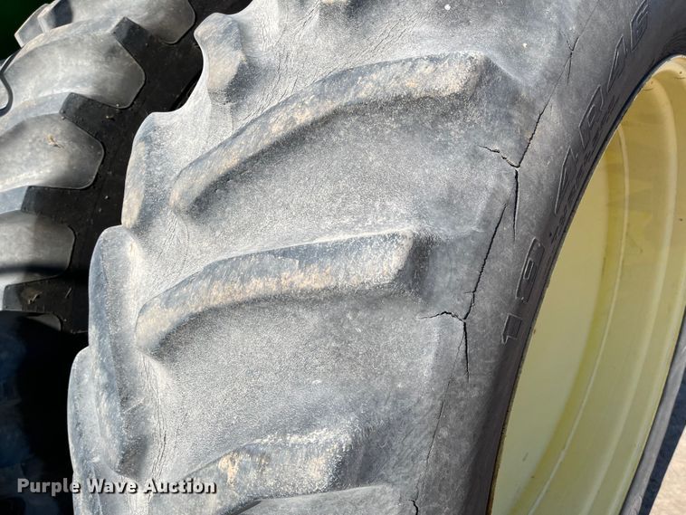 image for item IJ9620 1996 John Deere 8770  4WD tractor