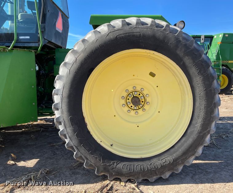 image for item IJ9620 1996 John Deere 8770  4WD tractor