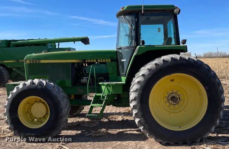 image for item IJ9621 1994 John Deere 4960  MFWD tractor