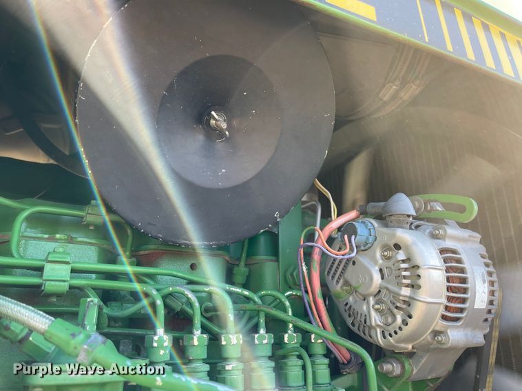 image for item IJ9621 1994 John Deere 4960  MFWD tractor