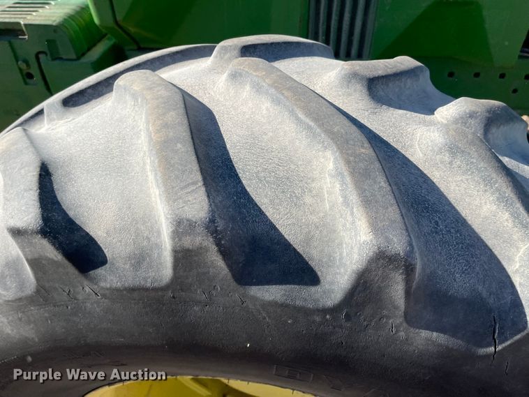 image for item IJ9621 1994 John Deere 4960  MFWD tractor