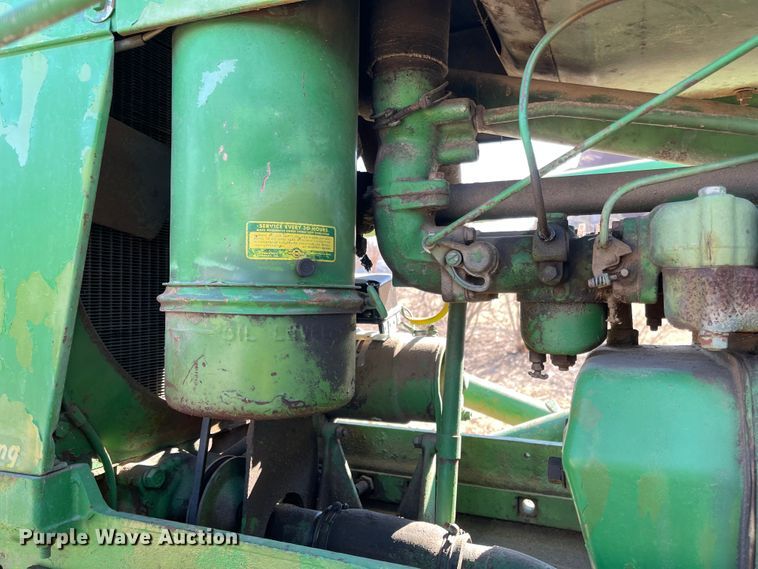 image for item IJ9659 1956 John Deere 60  tractor