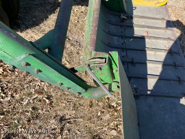 image for item IJ9659 1956 John Deere 60  tractor