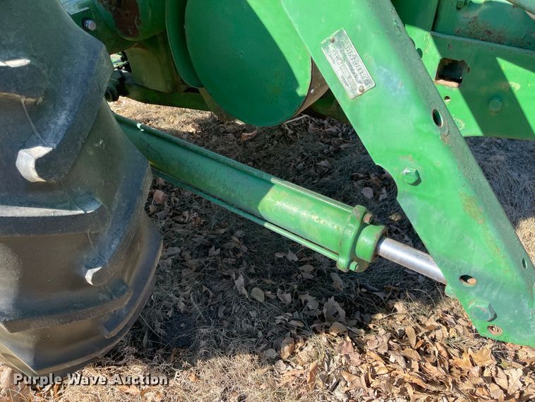 image for item IJ9659 1956 John Deere 60  tractor