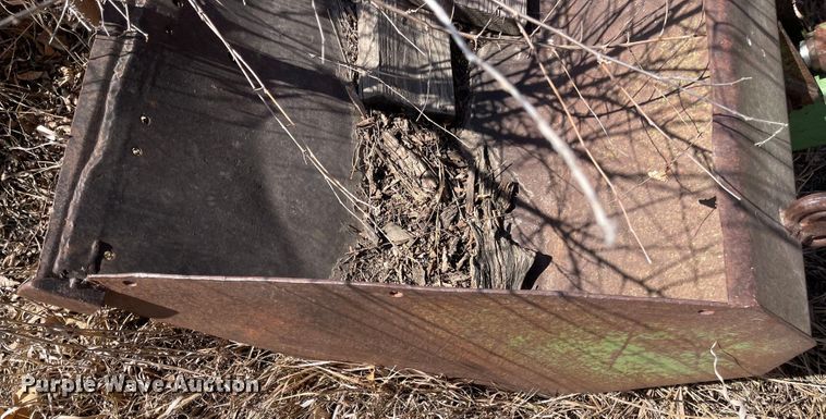 image for item IJ9692 John Deere loader