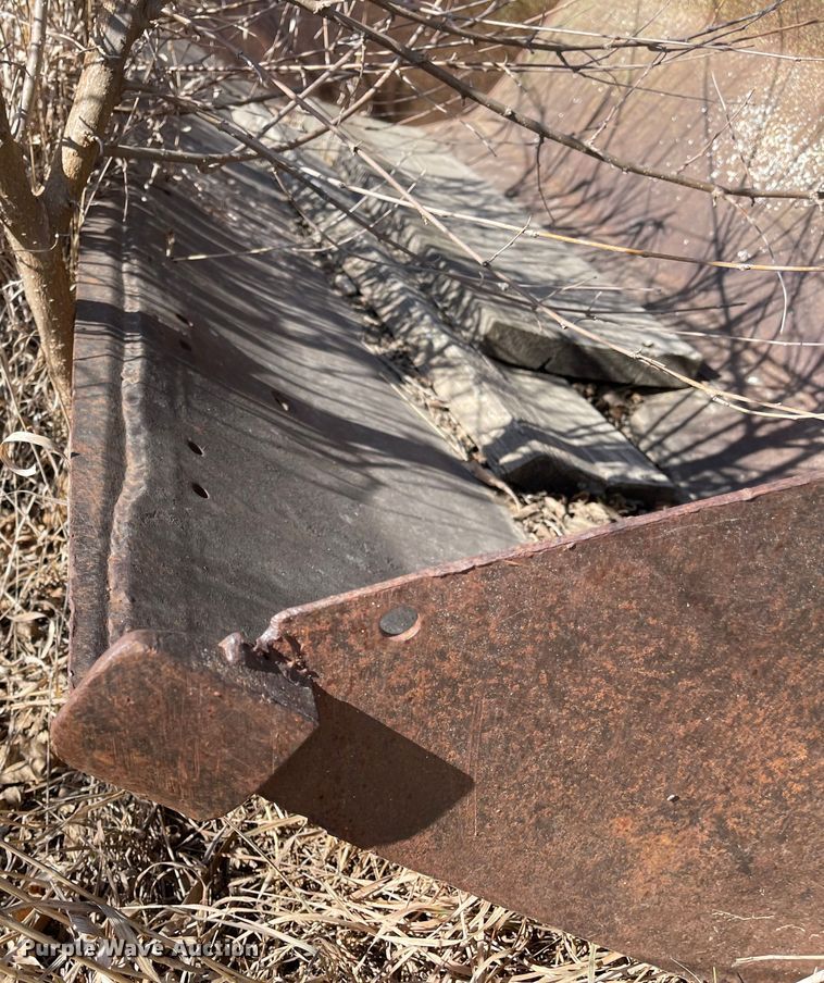 image for item IJ9692 John Deere loader