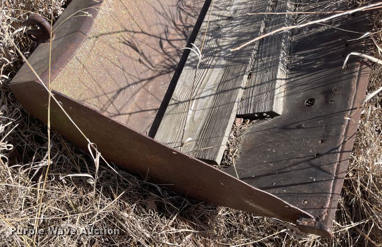 image for item IJ9692 John Deere loader