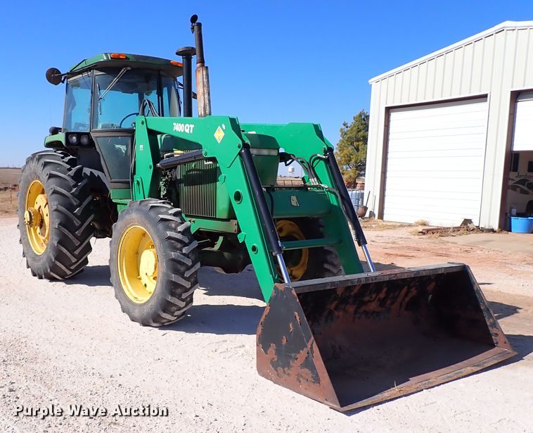 image for item IS9417 1988 John Deere 4450  MFWD tractor