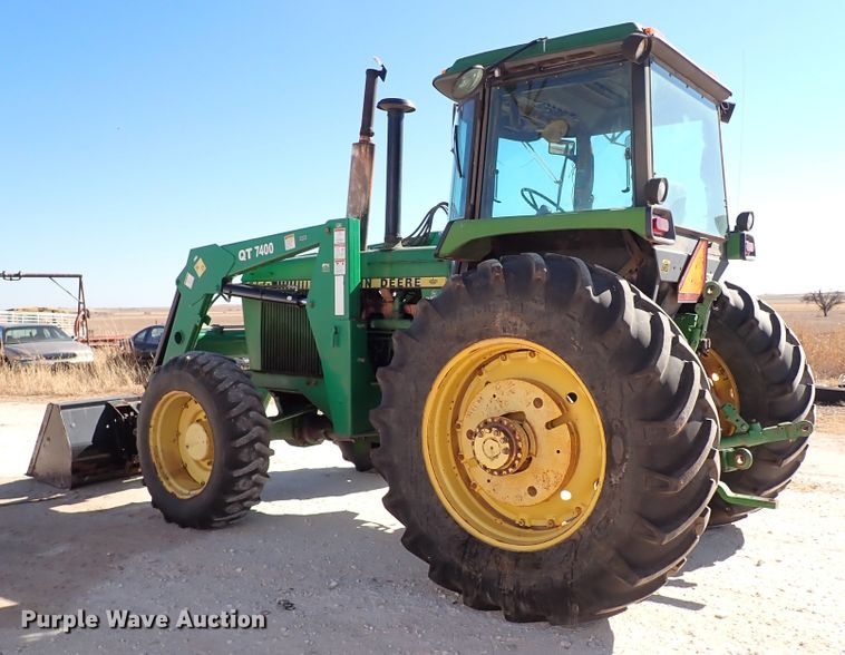 image for item IS9417 1988 John Deere 4450  MFWD tractor