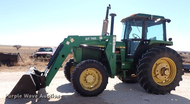 image for item IS9417 1988 John Deere 4450  MFWD tractor