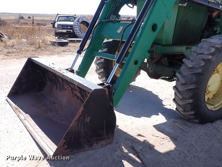 image for item IS9417 1988 John Deere 4450  MFWD tractor