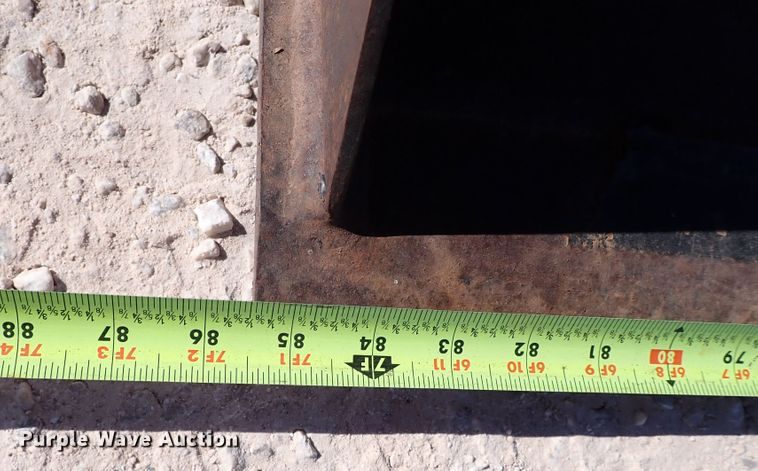 image for item IS9417 1988 John Deere 4450  MFWD tractor