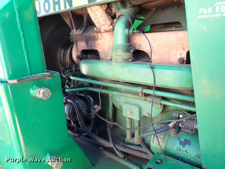 image for item IS9417 1988 John Deere 4450  MFWD tractor