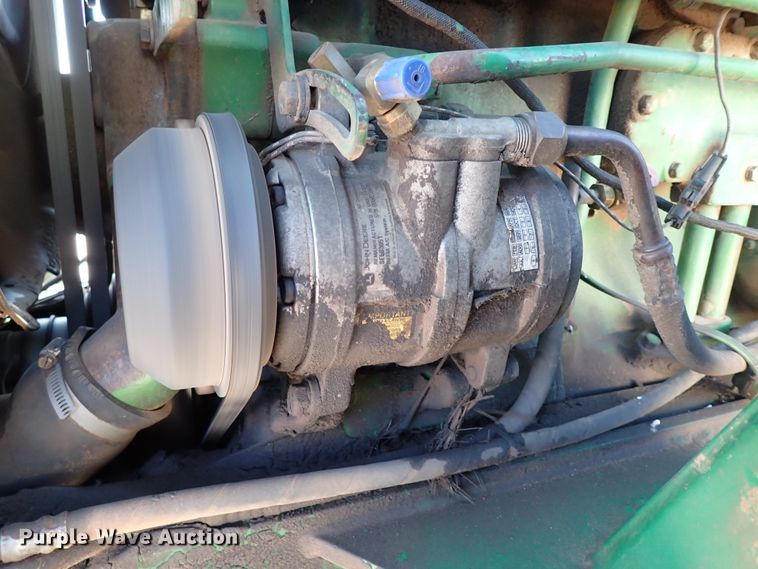 image for item IS9417 1988 John Deere 4450  MFWD tractor