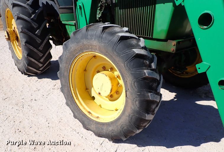 image for item IS9417 1988 John Deere 4450  MFWD tractor