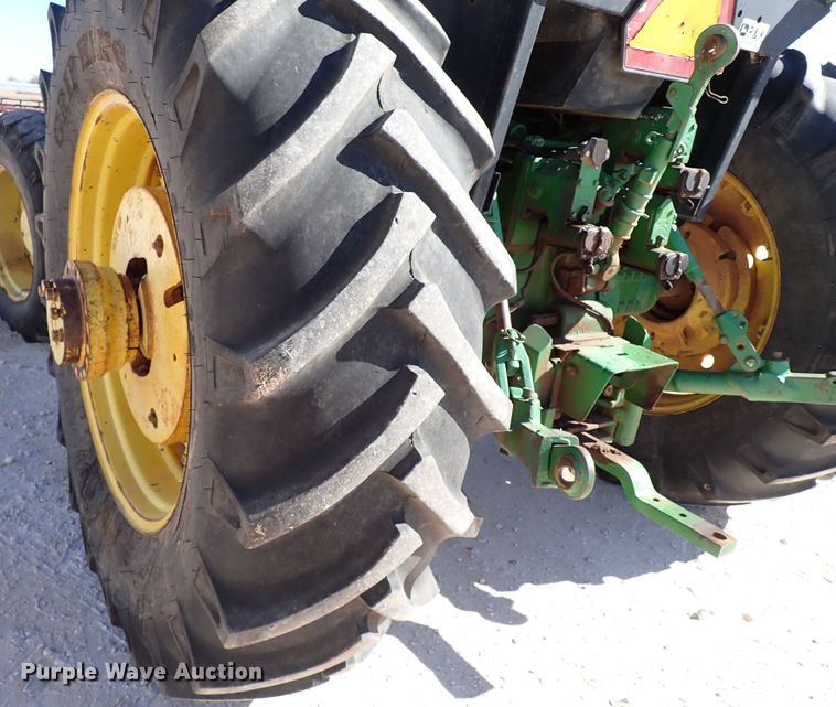 image for item IS9417 1988 John Deere 4450  MFWD tractor