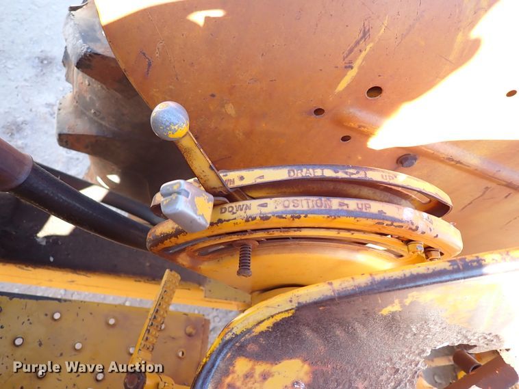 image for item IS9418 Massey Ferguson MF20  tractor