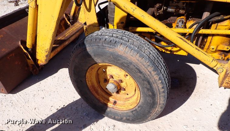 image for item IS9418 Massey Ferguson MF20  tractor