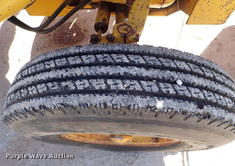 image for item IS9418 Massey Ferguson MF20  tractor