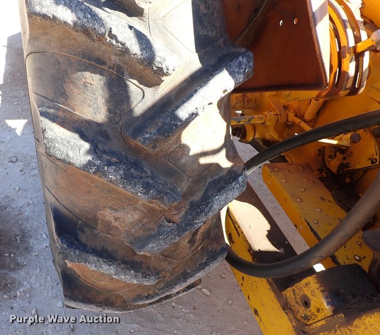 image for item IS9418 Massey Ferguson MF20  tractor