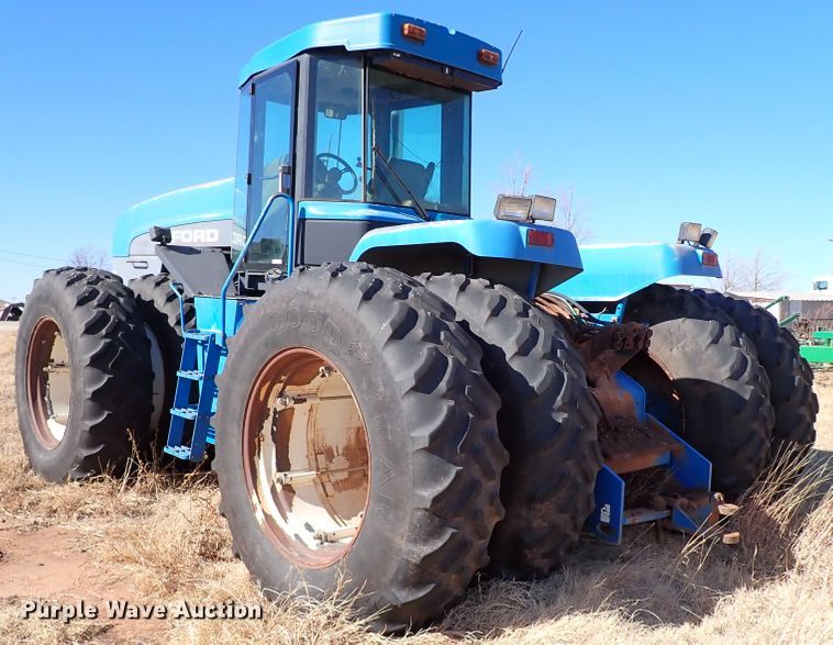 image for item IS9425 1994 Ford 9280  4WD tractor