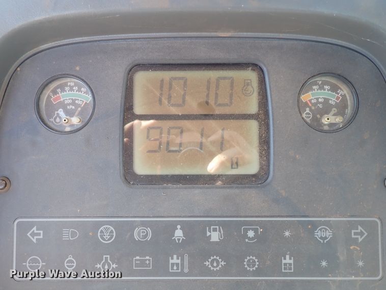 image for item IS9425 1994 Ford 9280  4WD tractor