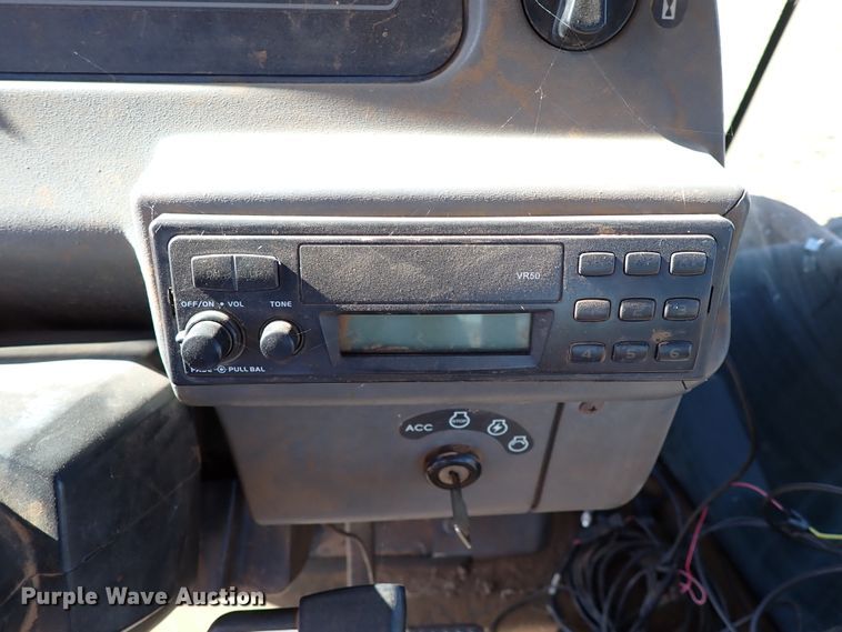 image for item IS9425 1994 Ford 9280  4WD tractor