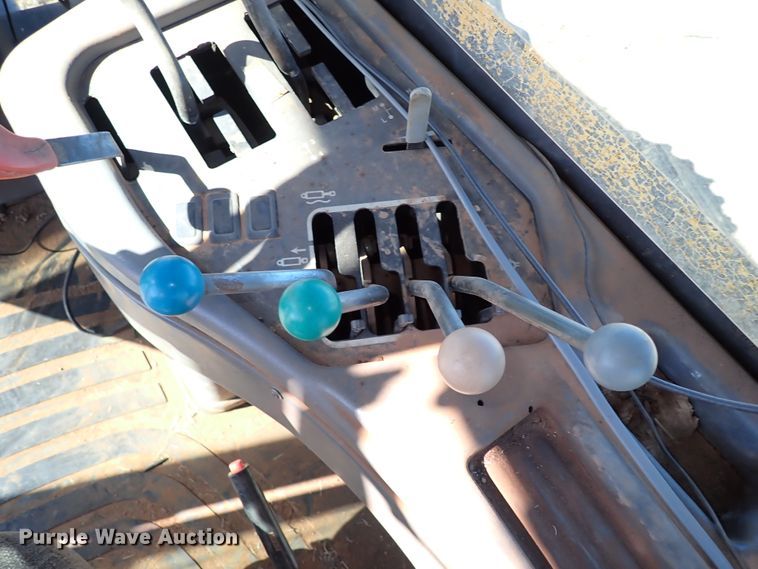 image for item IS9425 1994 Ford 9280  4WD tractor