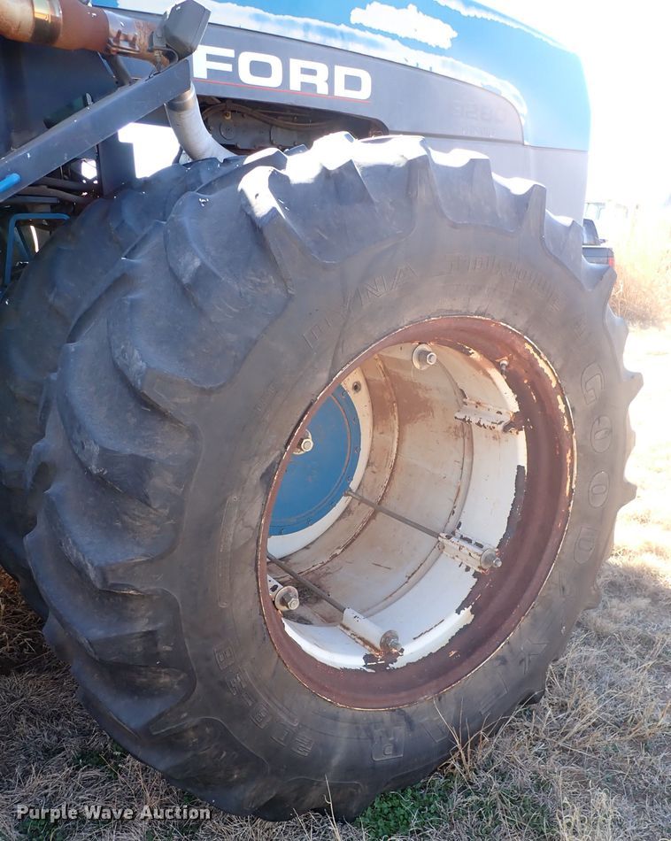 image for item IS9425 1994 Ford 9280  4WD tractor