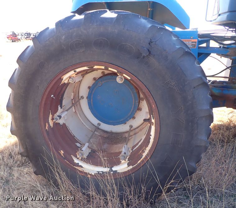 image for item IS9425 1994 Ford 9280  4WD tractor