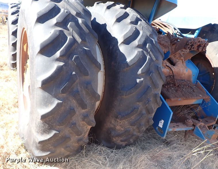 image for item IS9425 1994 Ford 9280  4WD tractor