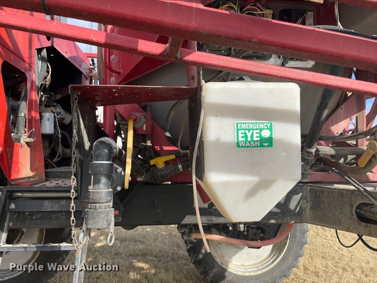 image for item JK9803 2006 Case IH SPX3185  sprayer