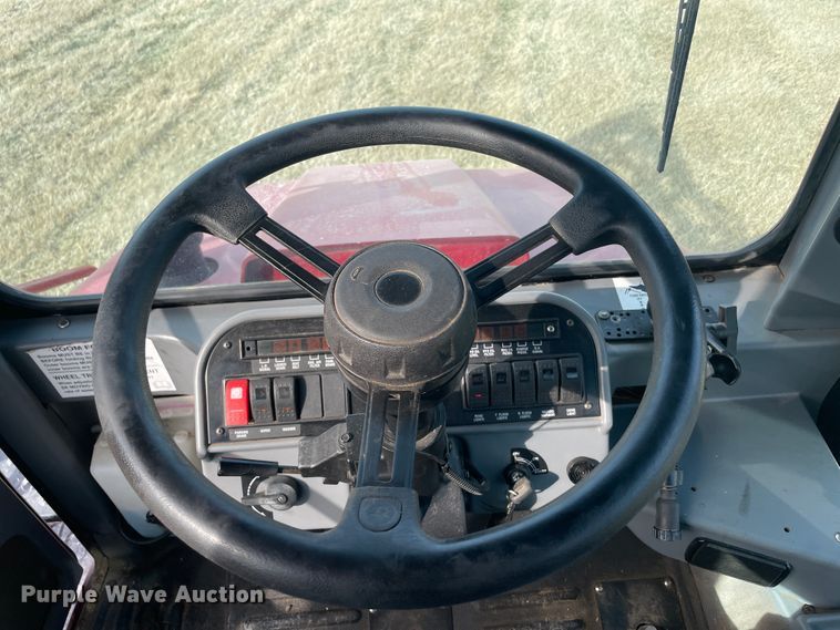 image for item JK9803 2006 Case IH SPX3185  sprayer