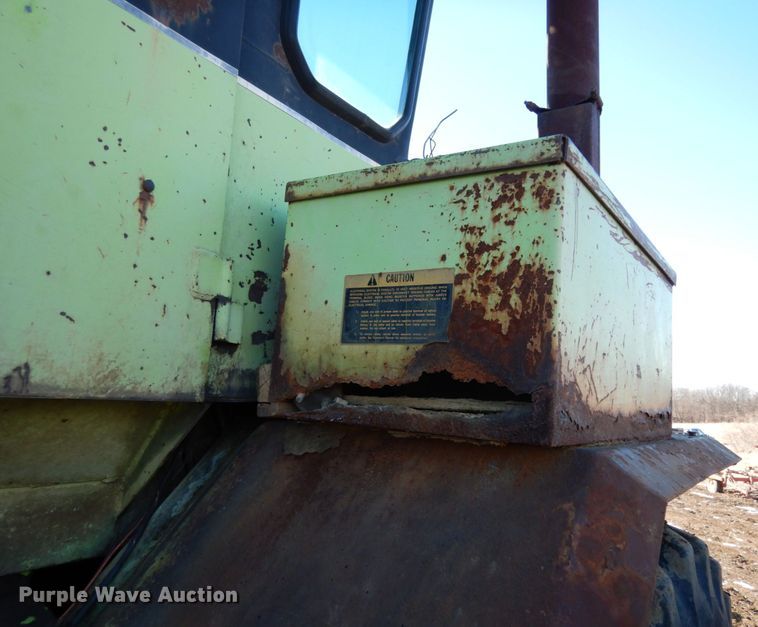 image for item JK9809 1976 Steiger Cougar III ST251  4WD tractor