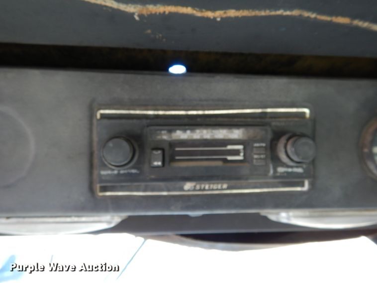 image for item JK9809 1976 Steiger Cougar III ST251  4WD tractor