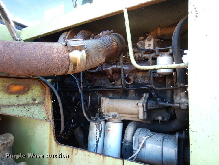 image for item JK9809 1976 Steiger Cougar III ST251  4WD tractor