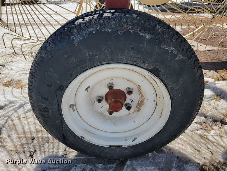 image for item JP9031 Hesston 5021  hay rake