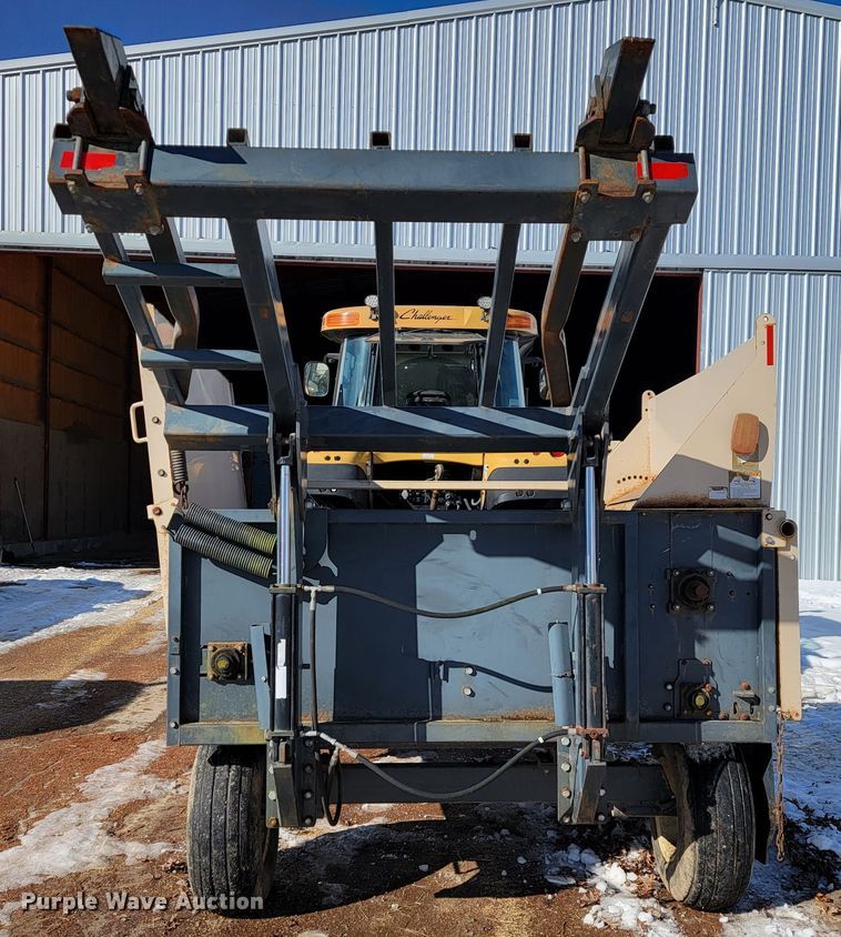 image for item JP9033 Rem BaleMAX 3600R  bale processor