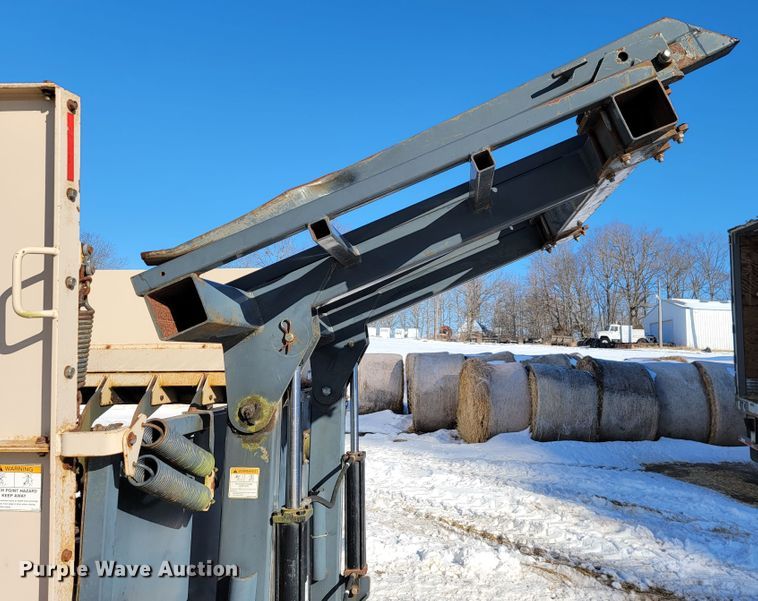 image for item JP9033 Rem BaleMAX 3600R  bale processor