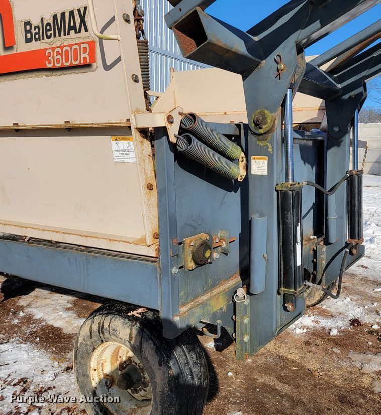 image for item JP9033 Rem BaleMAX 3600R  bale processor