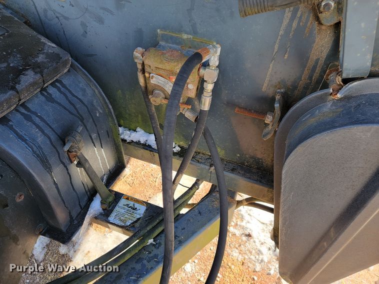 image for item JP9033 Rem BaleMAX 3600R  bale processor