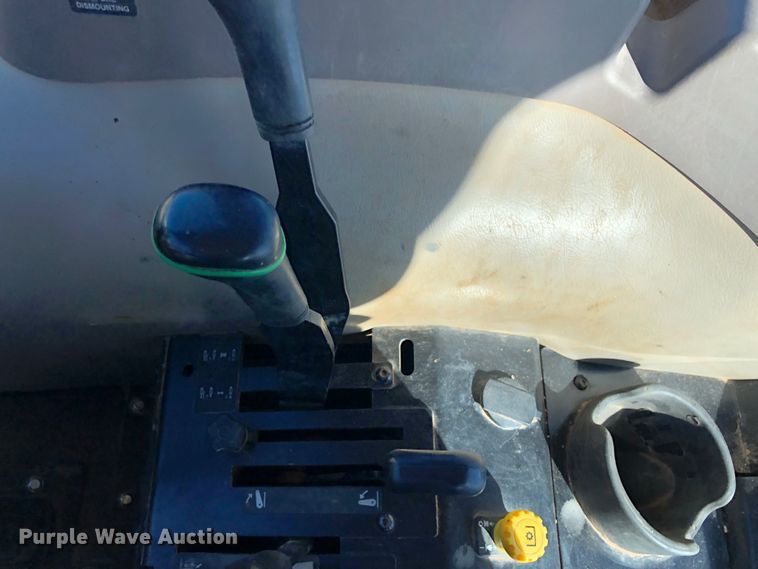 image for item JS9716 2013 John Deere 5065E  tractor