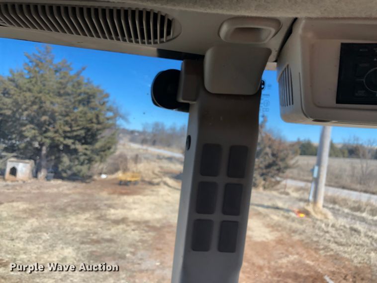 image for item JS9716 2013 John Deere 5065E  tractor